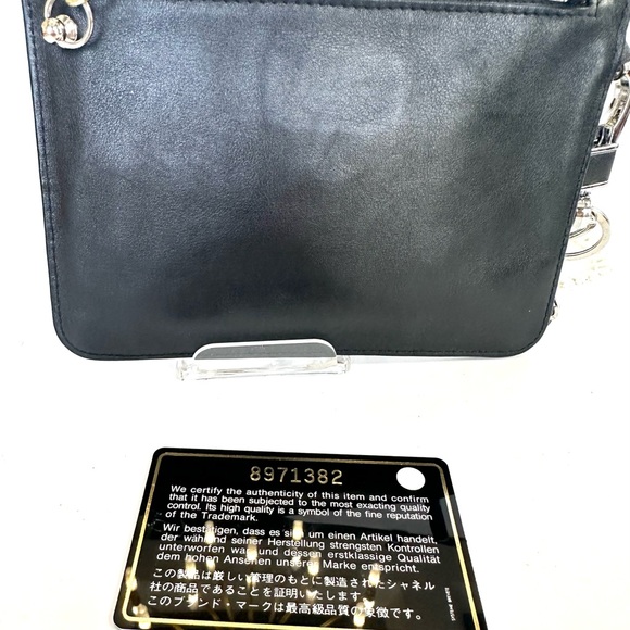 💯 CC Black Leather Cosmetic Pouch On Chain w/ auth card - Picture 2 of 10